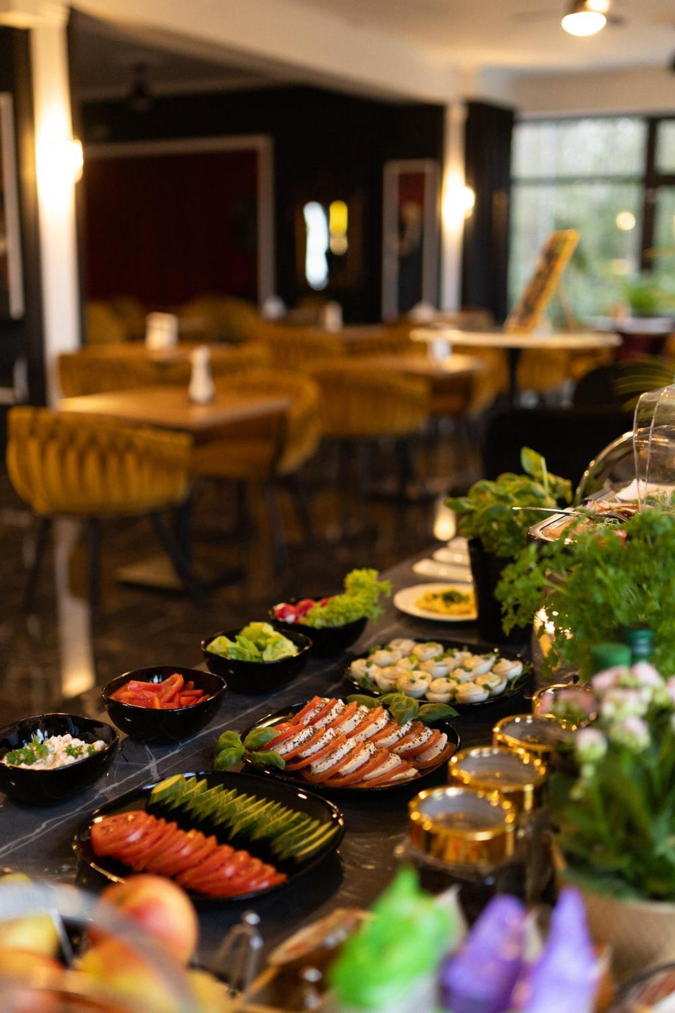 Poludnik Park Boutique Hotel Conference&Spa 스타르가르드 시체신스키 외부 사진